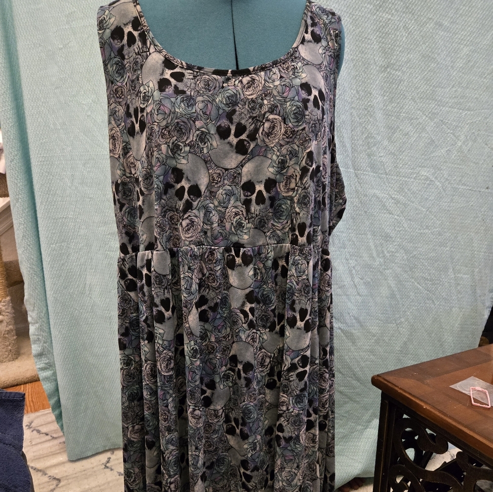 Torrid skull and Roses Sleeveless Dress